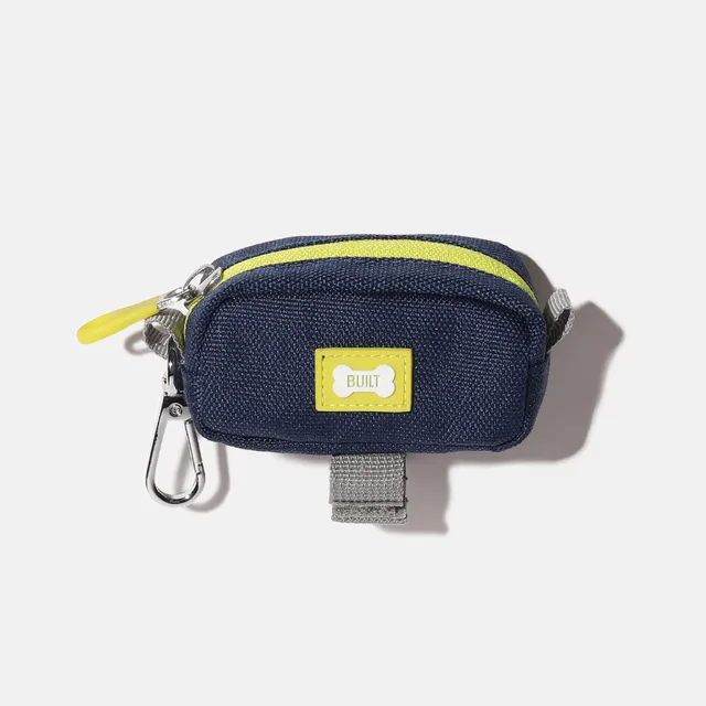 built-dog-waste-bag-leash-pouch-single-compartment-bag-dispenser-with-silicone-p image 1