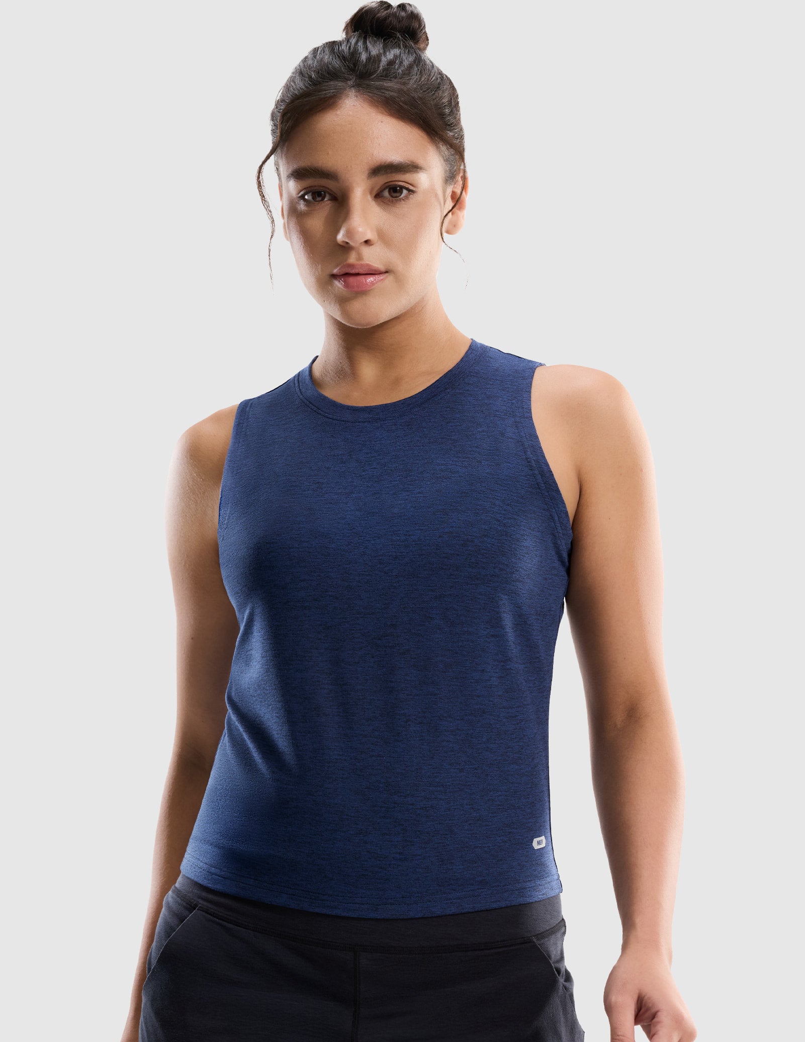 mier-x-sofort-women-s-buttery-soft-skimmer-workout-tank-top-squat-proof-high-hip image 7