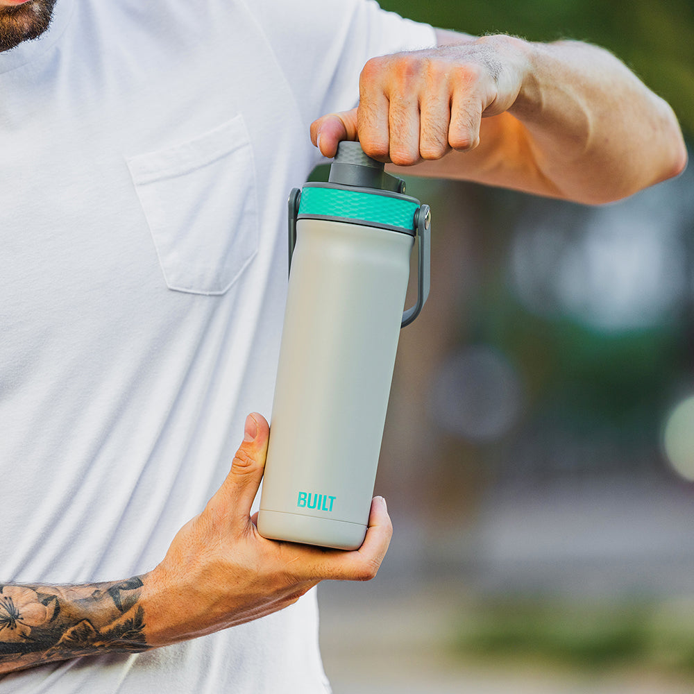 built-24oz-bedford-dualid-insulated-water-bottle-dual-function-lid-24hr-cold-6hr image 2