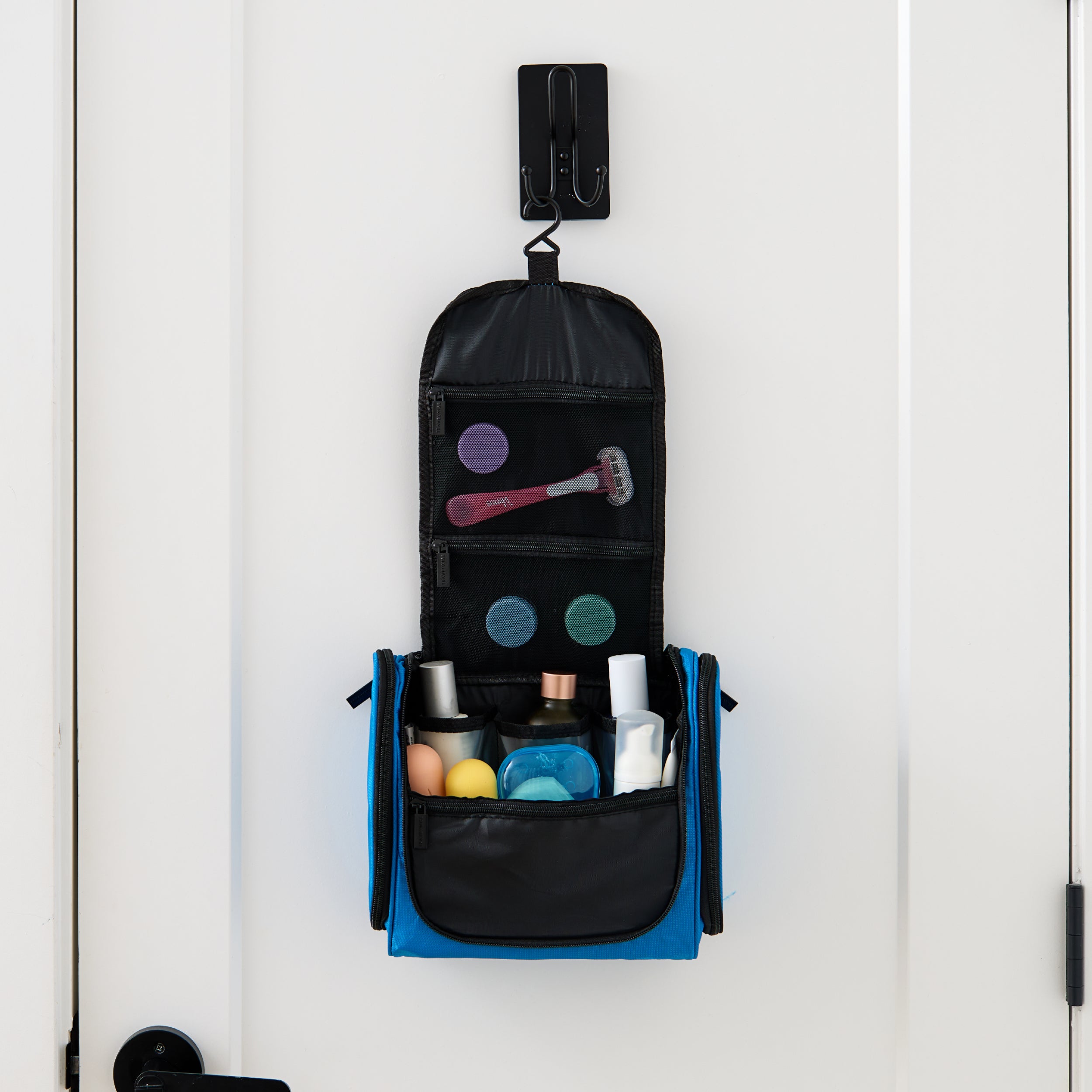built-travelwise-hanging-toiletry-bag-durable-water-resistant-polyester-organize image 7